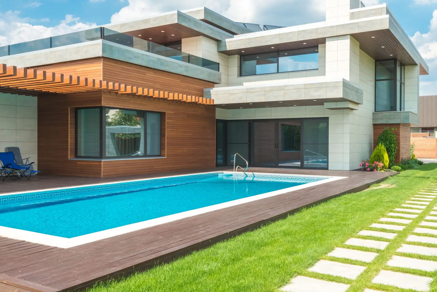 Infinity & Wet-Edge Pools in Blanket Flat, NSW